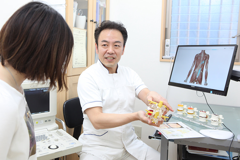 なのはな接骨院のぎっくり腰検査